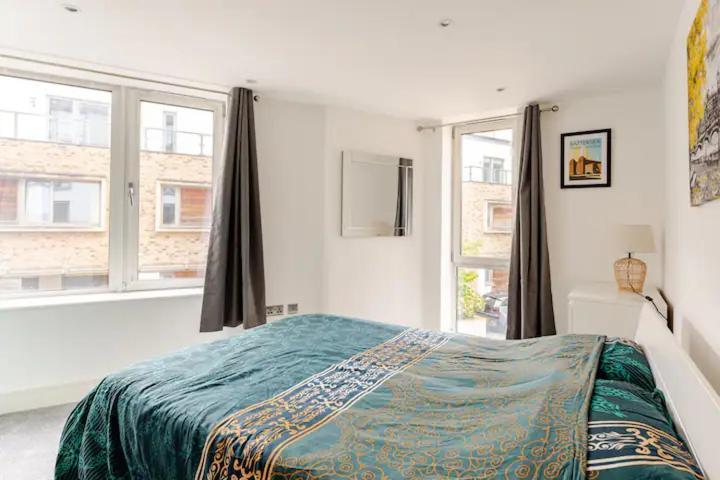Brand New Flat In Central London With Car Park Exterior photo